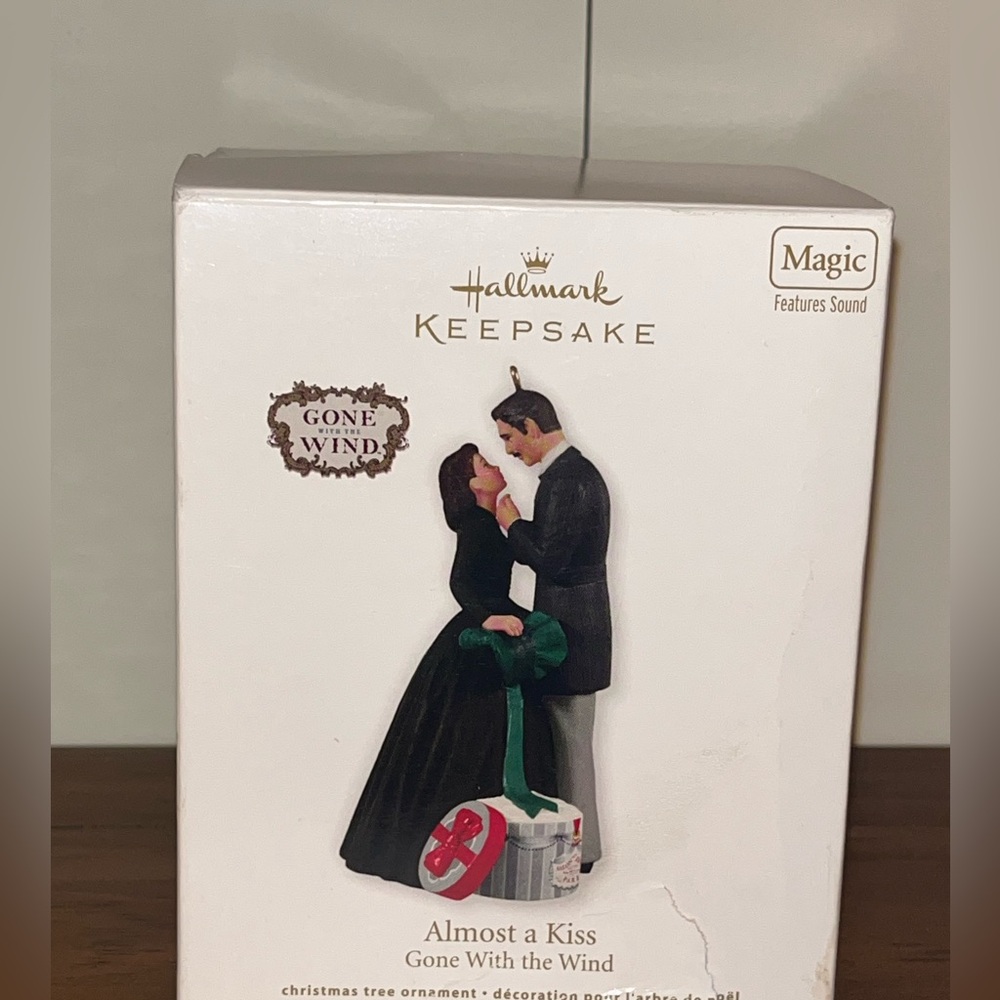 Hallmark Almost A Kiss Gone With The Wind Christmas Ornament 2011
